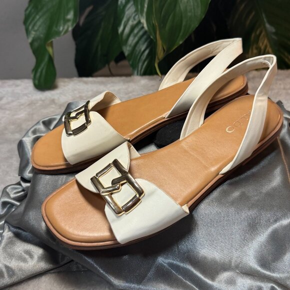 Aldo Women's White Open Toe Sandal w/Gold Buckle Ornament Size 8 - Picture 3 of 5